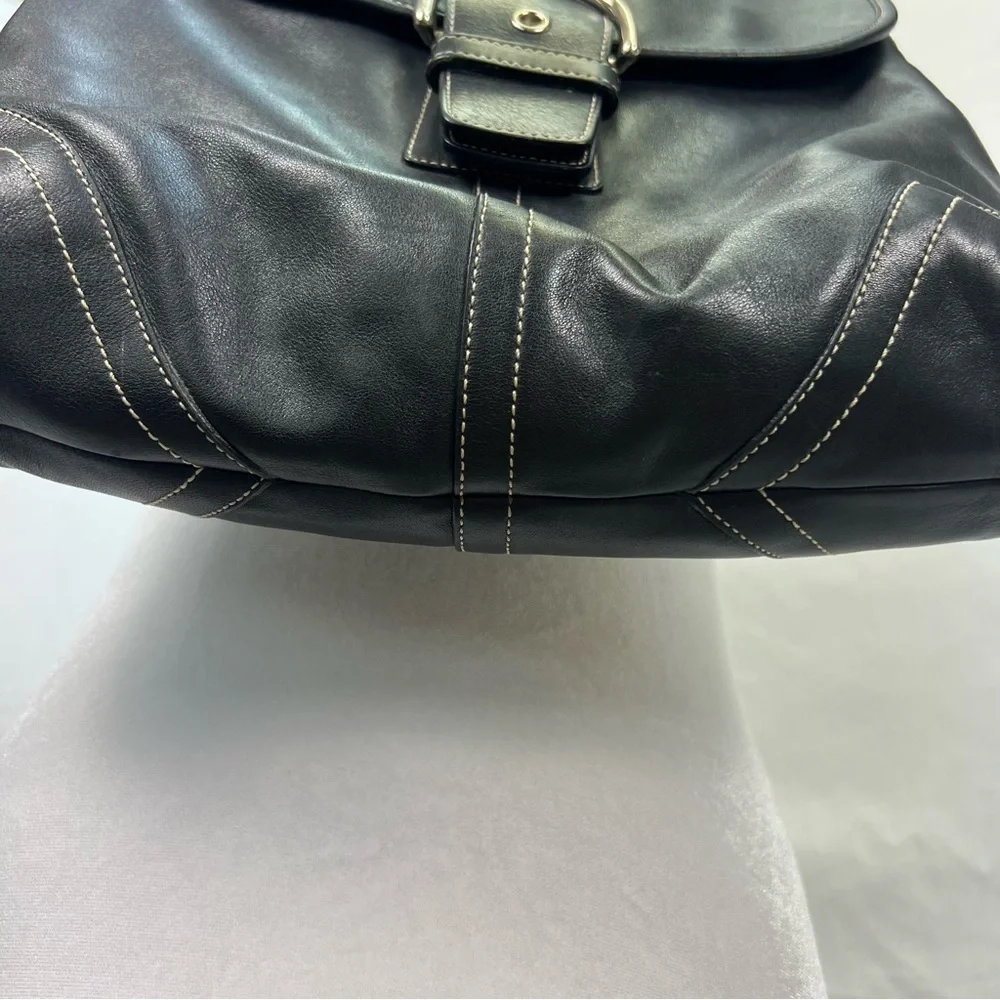 Coach black leather shoulder bag with adjustable strap and silver hardware. - Picture 5 of 11